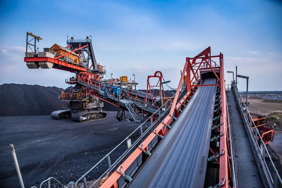 Challenging Traditions: How High-Hardness Wear-Resistant Steel Redefines Cost Efficiency in Mining